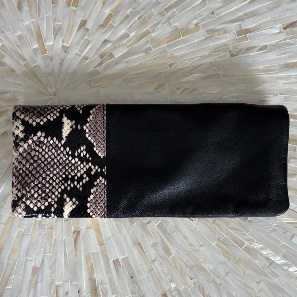 Henri Bendel Clutch/Bag